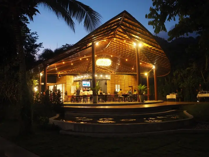 Самуи: Grand Villa Beach Front
