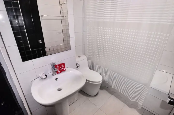 Бангкок: ZEN Rooms Boss Prakanong