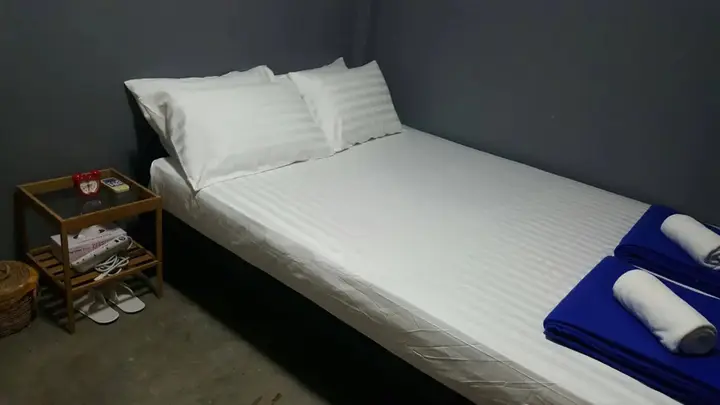 Бангкок: Din Space Bangkok