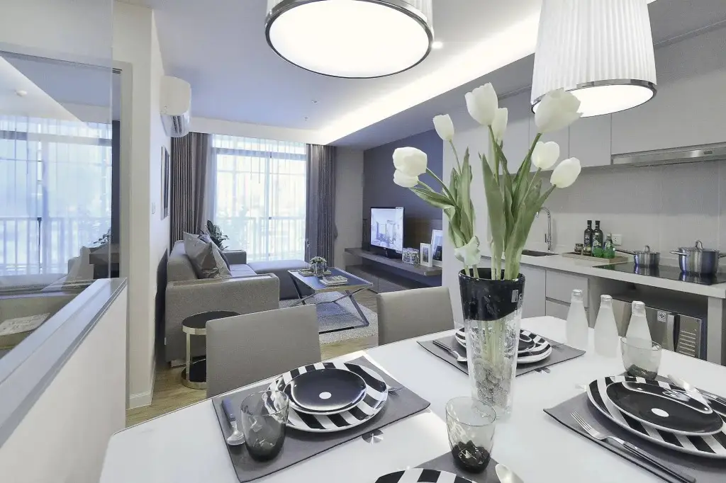 Бангкок: Roomme Hospitality Nang Linchee Branch