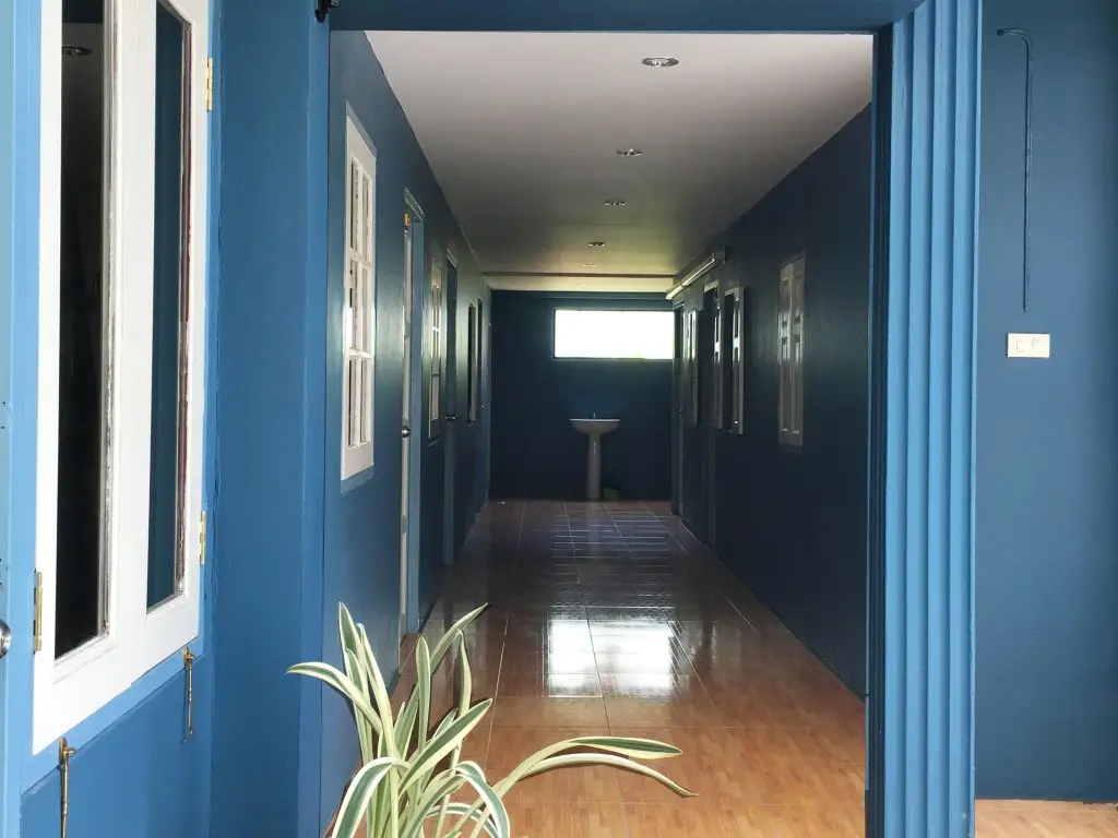 Бангкок: Blue House by the Chang