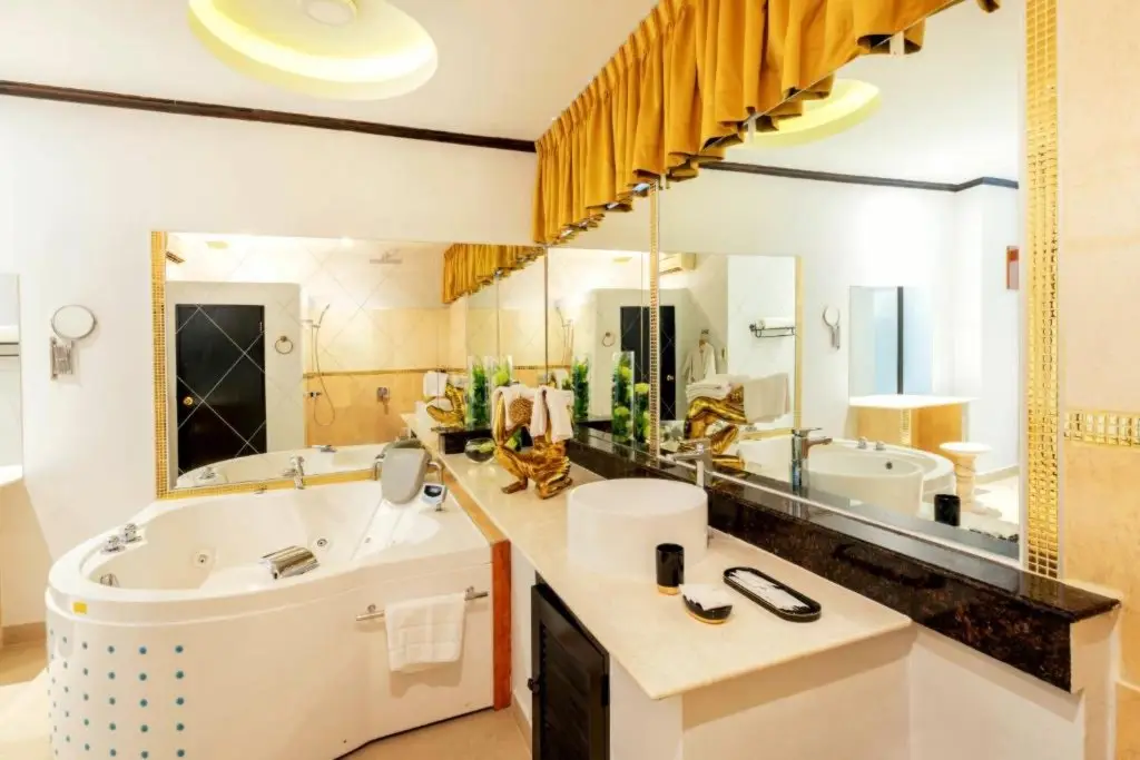 Poseidon Boutique Hotel — фото 1