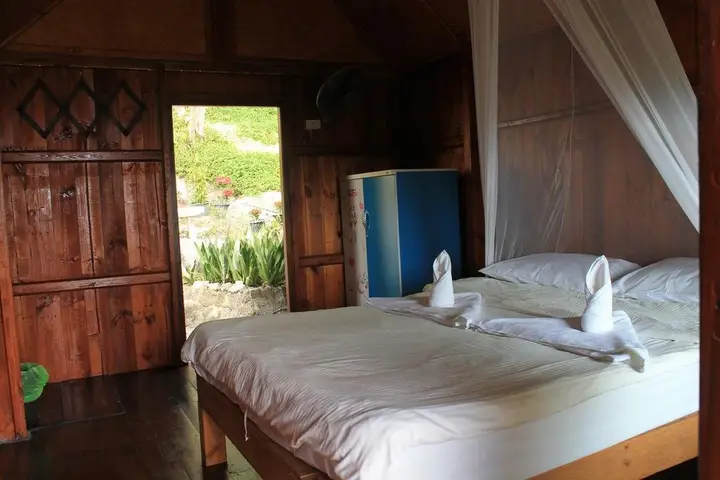 Остров Тау: Seaview Resort