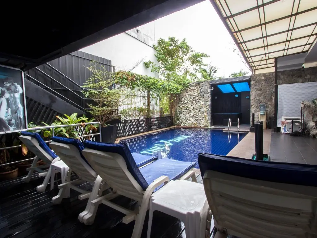 Паттайя: The Venue Residence and Cabaret