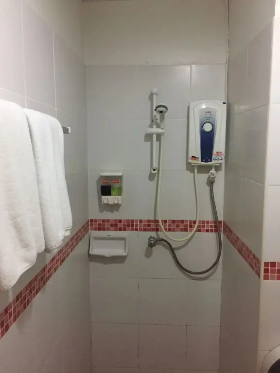 Тха Тум: The Residence 304 Prachinburi