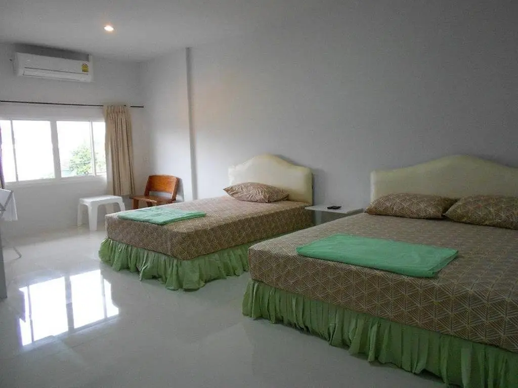 Краби: Baan Chorn Thong