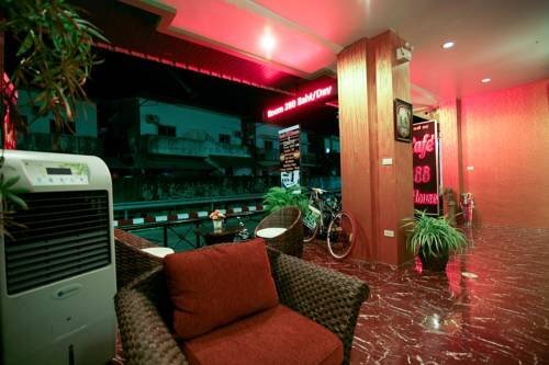Кату: Cafe 66 House @ Patong Beach