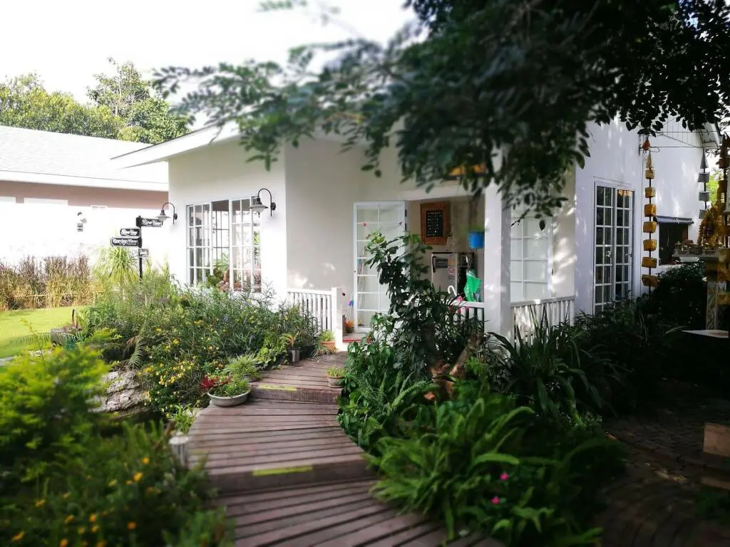 Пак-Чонг: The Goodville Cottage