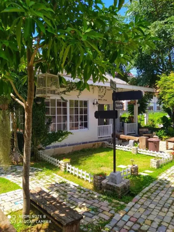 Пак-Чонг: The Goodville Cottage