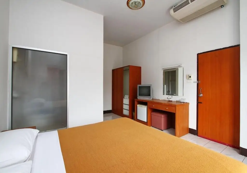 Паттайя: Simon Place