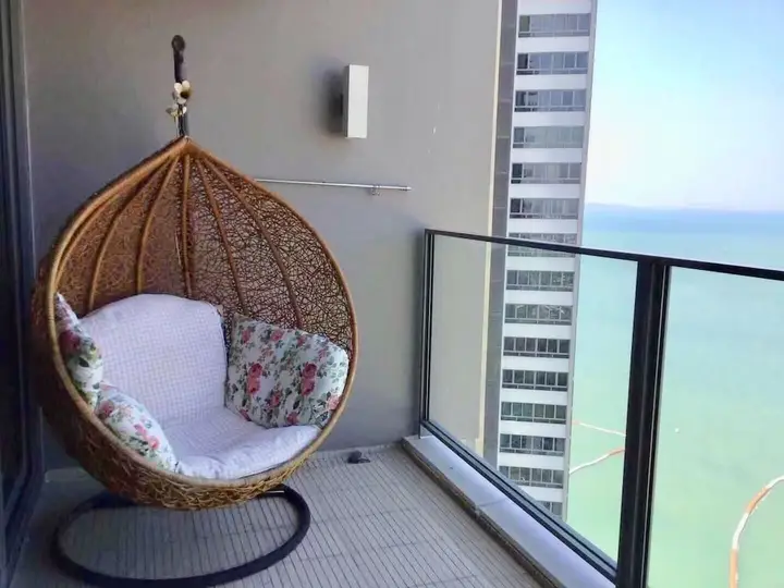Паттайя: NorthPoint Pattaya Luxury Apartments by GrandisVillas