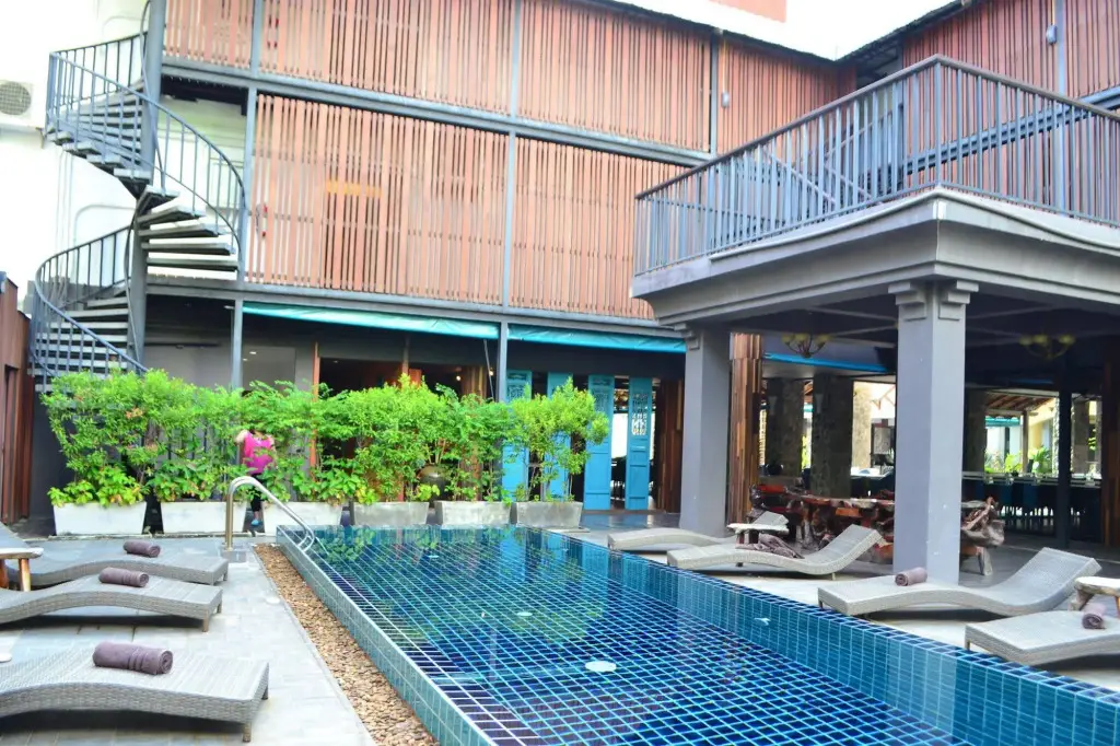 Пхукет: Lap Roi Karon Beachfront