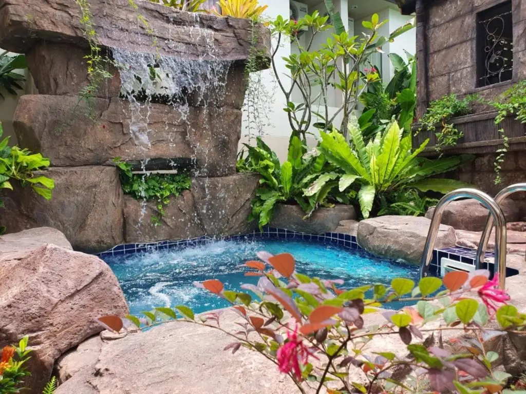 Тхаланг: Muchshima House