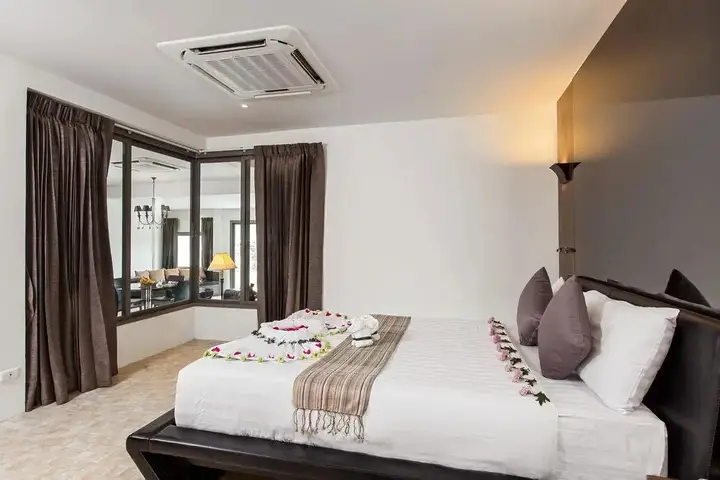 Кату: The Green Golf Condominium
