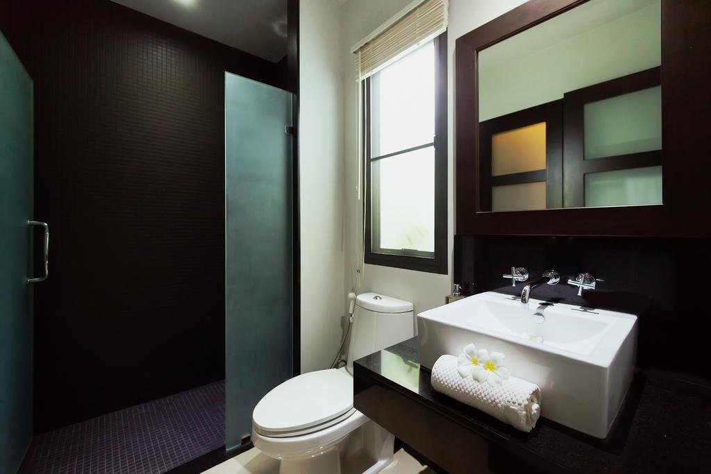 Муанг: Villa Kowhai: Onyx style Nai Harn Beach