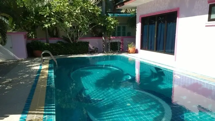 Бангламунг: Baan Dusit
