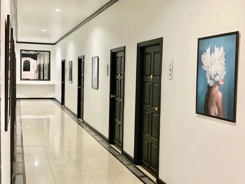 Чаам: Chaleelay Hotel