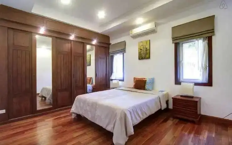 Тхаланг: Villa Jintana