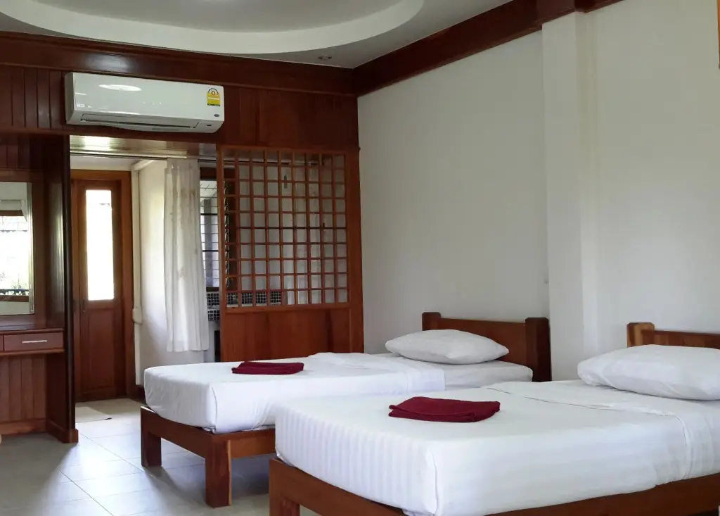 Сакон Накхон: Phuphan Park Hotel