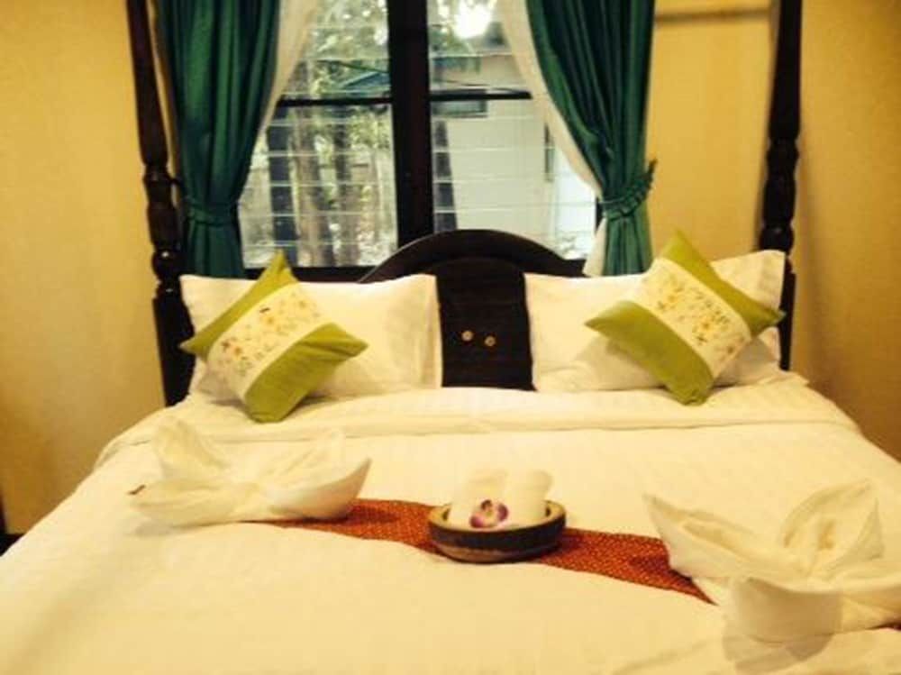 Накхоннайок: Villa Aden Organic Resort