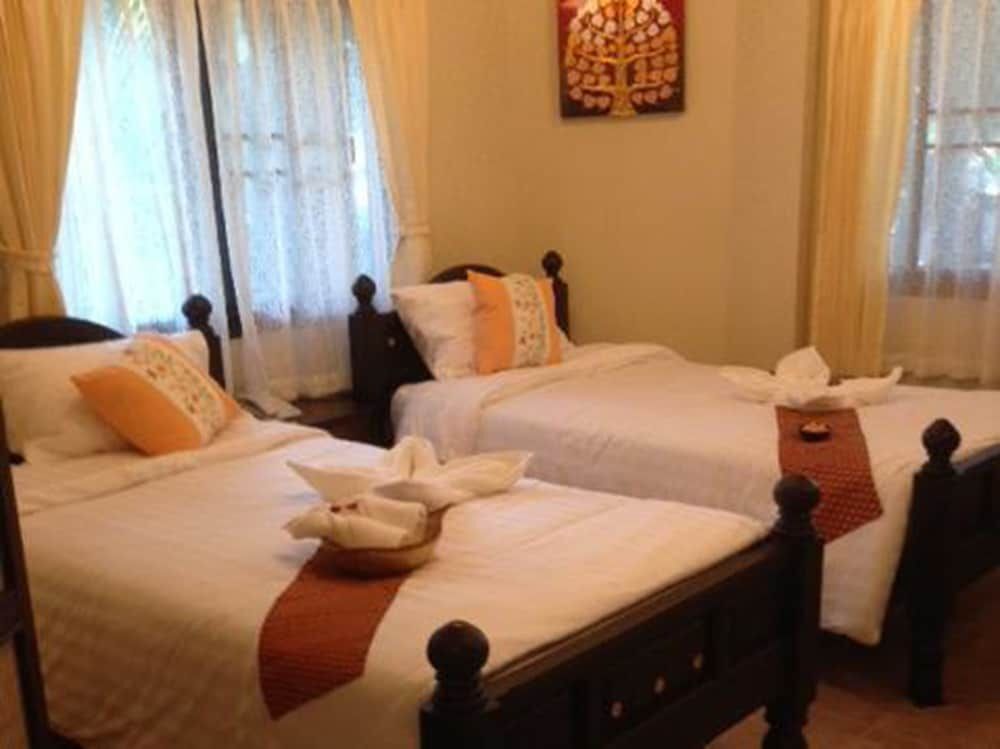 Накхоннайок: Villa Aden Organic Resort