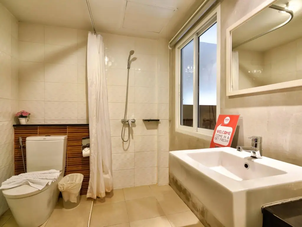 Муанг: Nida Rooms Ratsada Laem Hin Pier