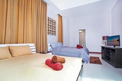 На Чом Тхиан: Jomtien Waree 8 - 6 Bedroom Pool Villa