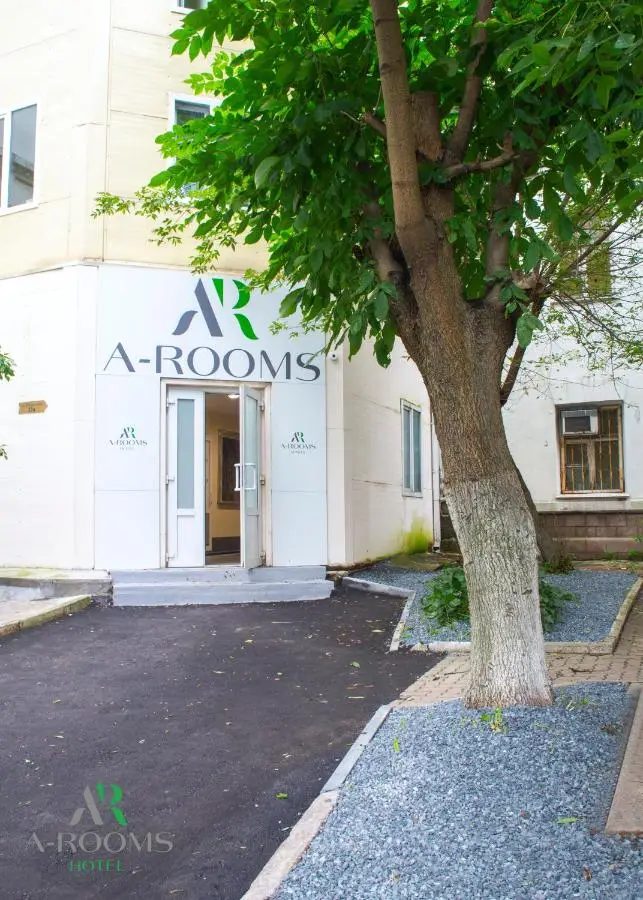 Владивосток: A-Rooms