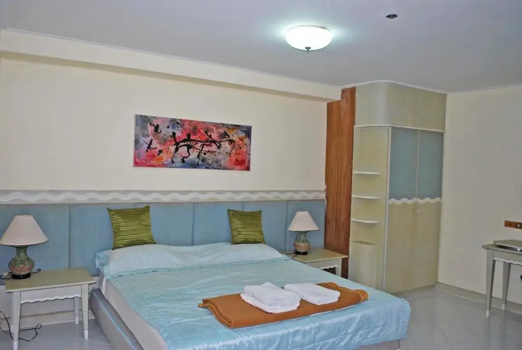 Паттайя: Paradise Condominium Apartments