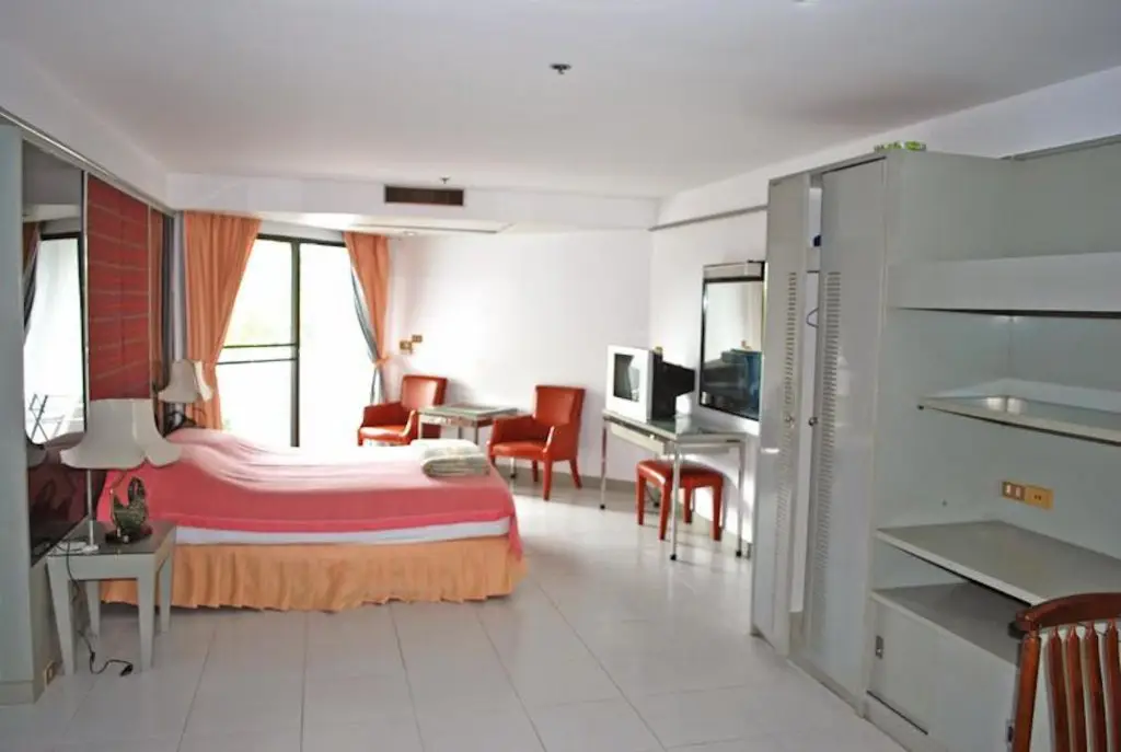 Паттайя: Paradise Condominium Apartments