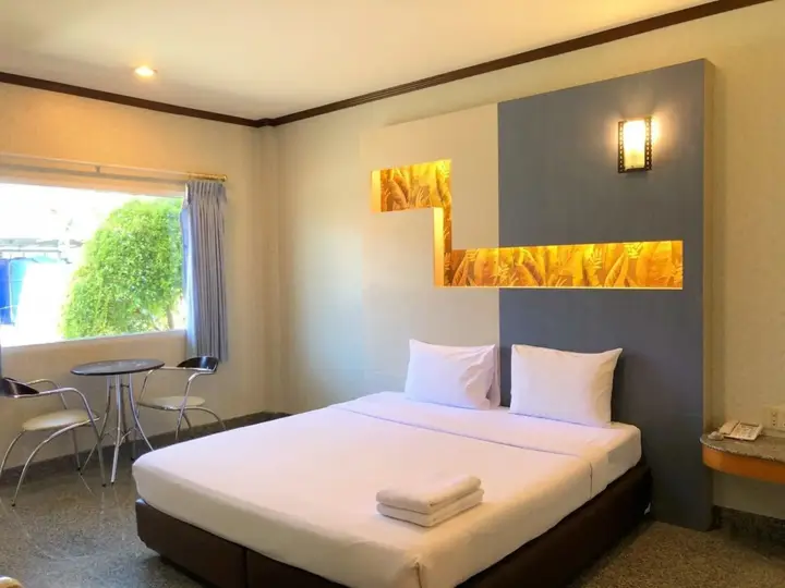 Исторический парк Kamphaeng Phet: Soda Resort