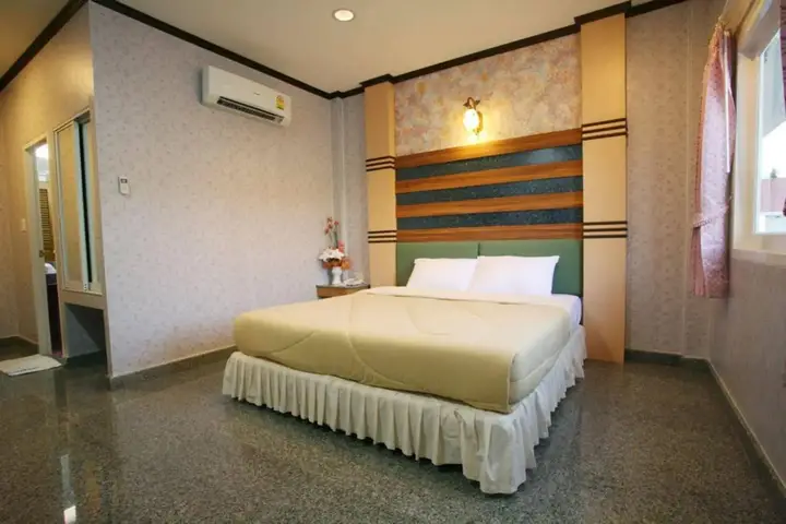Исторический парк Kamphaeng Phet: Soda Resort