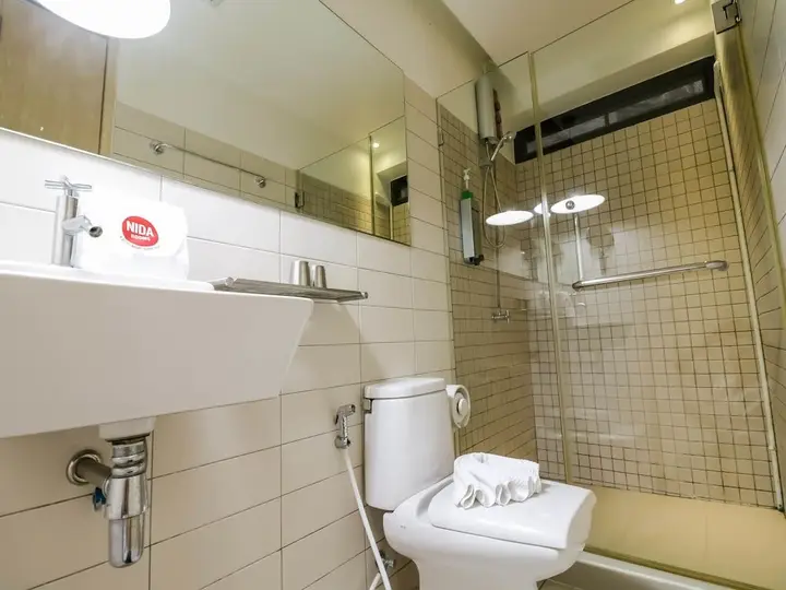 Бангкок: Nida Rooms the Metro Bangrak 210
