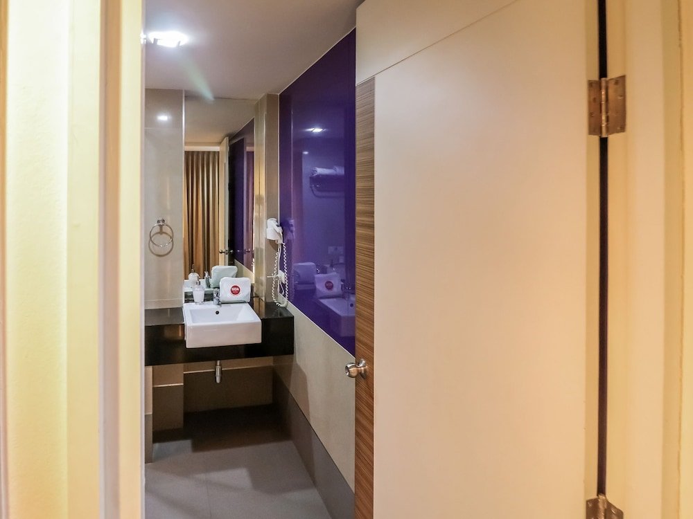 Бангкок: NIDA Rooms Khlong Toei 390 Sky Train