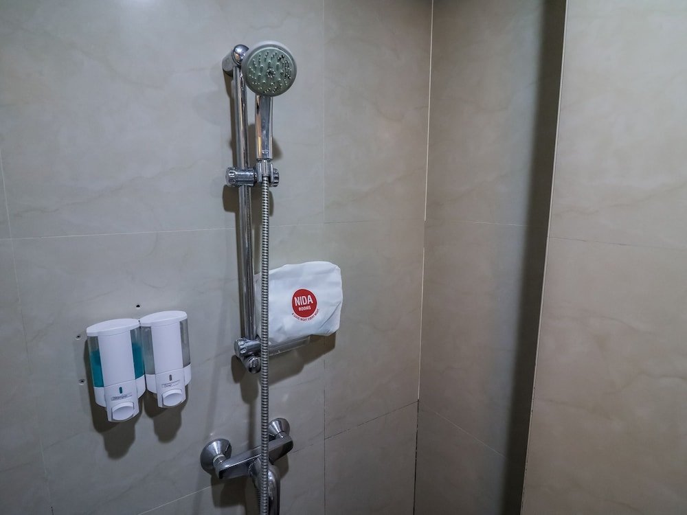 Бангкок: NIDA Rooms Khlong Toei 390 Sky Train