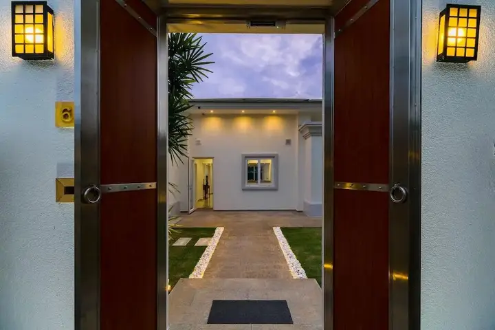 Паттайя: Luxury Pool Villa 608