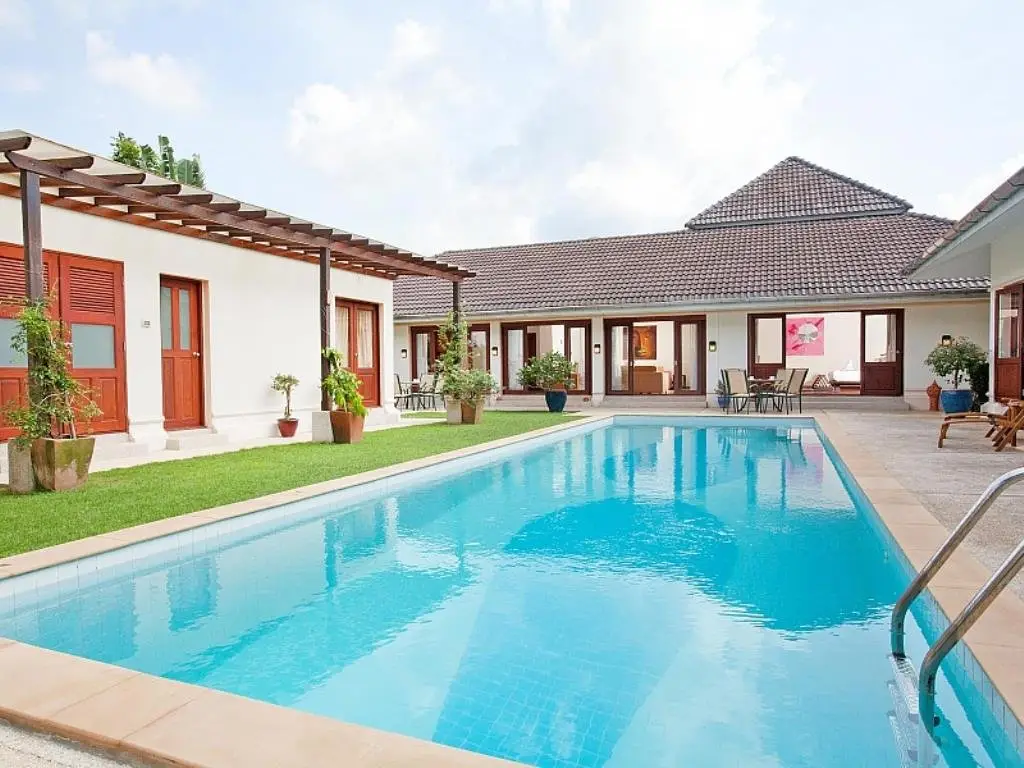 Кату: Red Mountain Villa