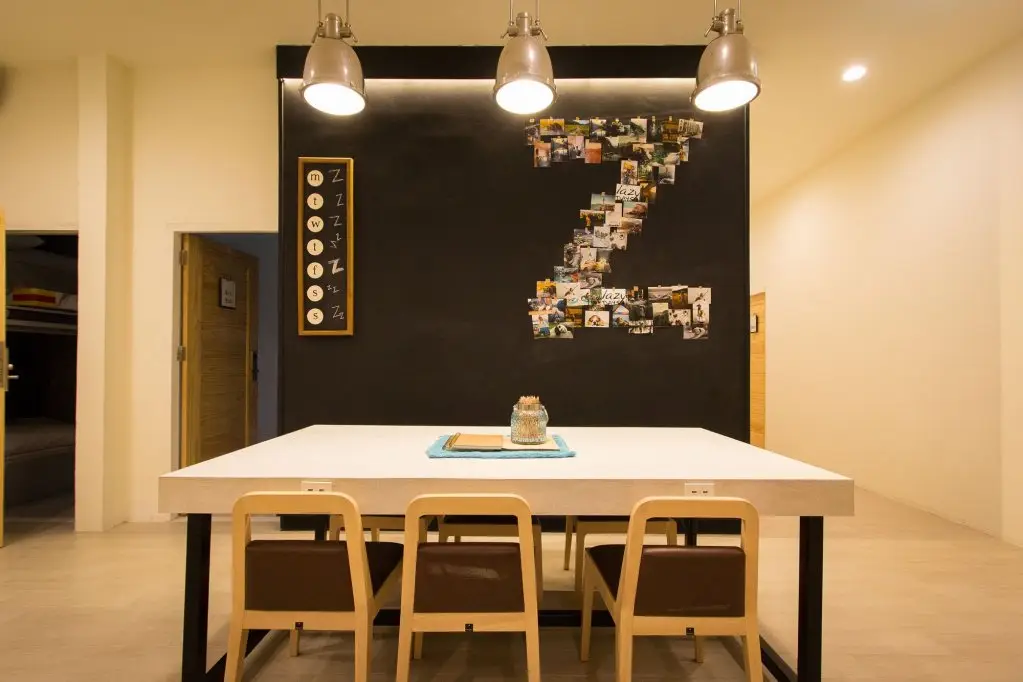 Бангкок: Lazy Sunday Hostel
