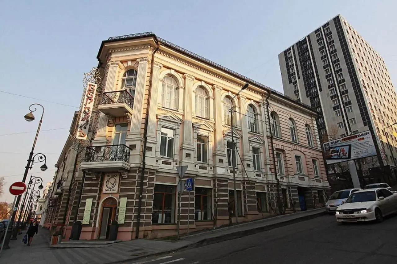 Владивосток: Гостиница Версаль