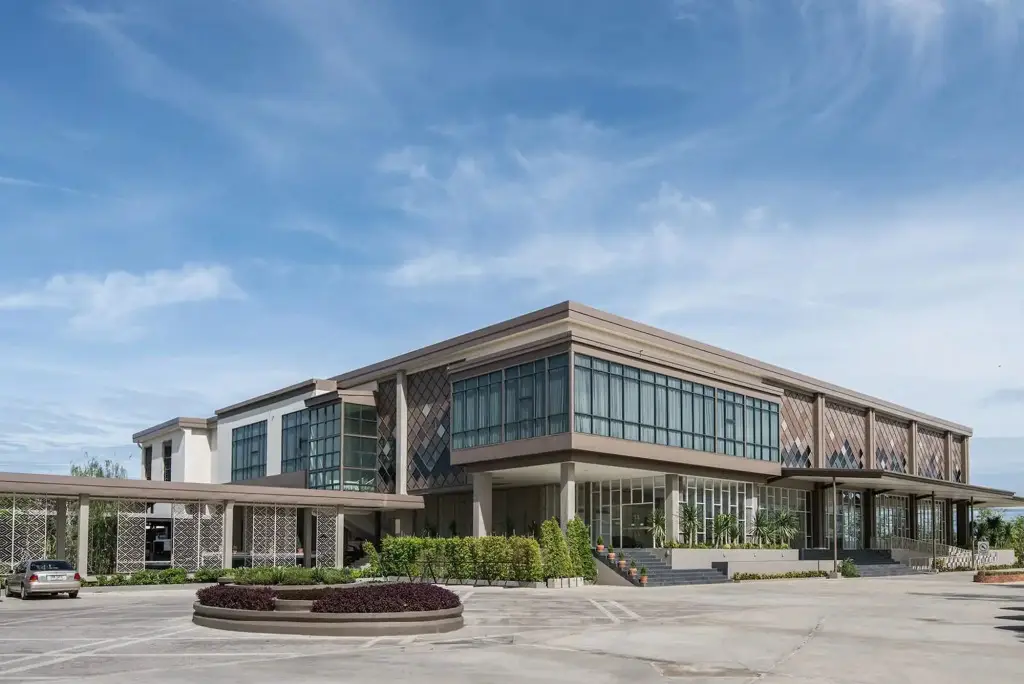 Navela Hotel & Banquet — фото 1
