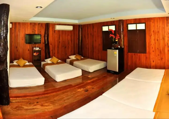 Лансака: Mahachai Resort