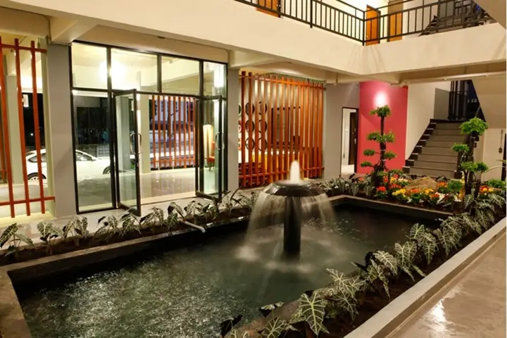 Кхонкэн: Euanjitt Chill House