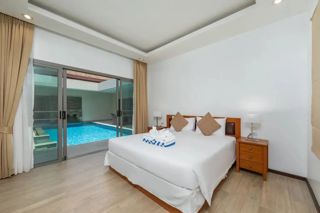 Муанг: Вилла Nai Harn Pool Villa Bond