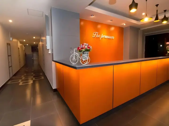 carousel image 4