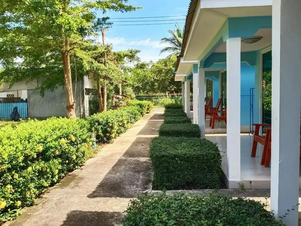 Старая часть Ланты: Village Garden Bungalows Kho Mook