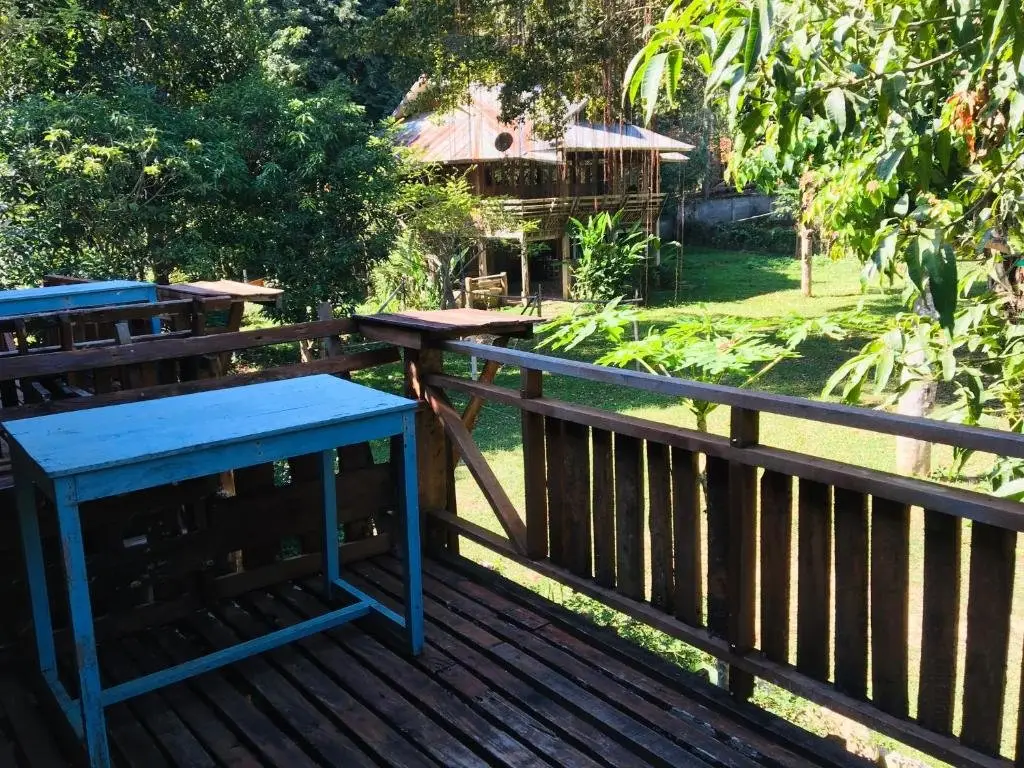 Паи: Golden Hut -Chill Bungalows in town黄金泰式传统独栋小屋