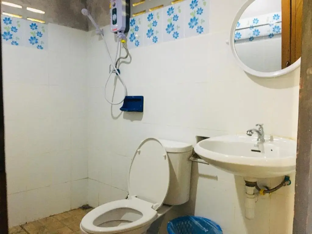 Паи: Golden Hut -Chill Bungalows in town黄金泰式传统独栋小屋