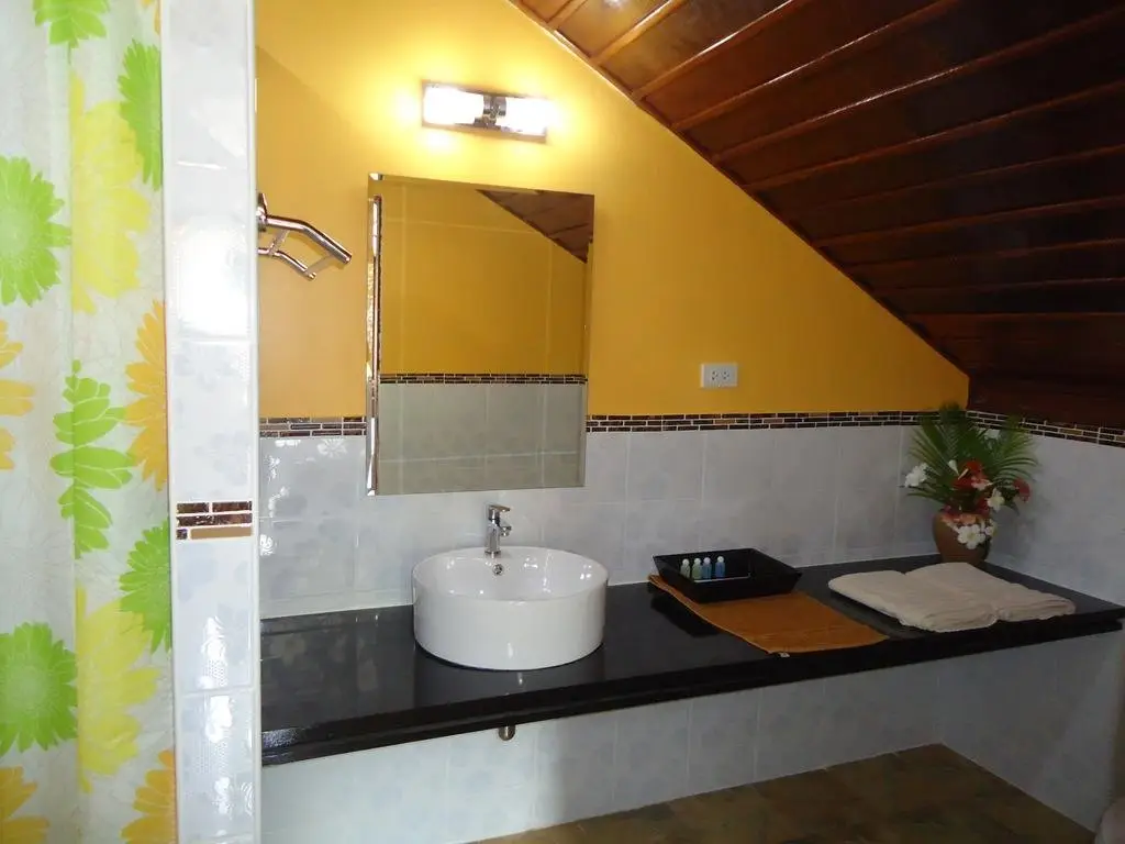 Ханом: Sea Breeze House, Naiplao Beach