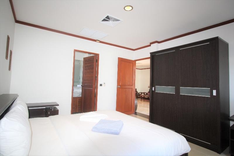пляж Сурин: Surin Sabai Condominium