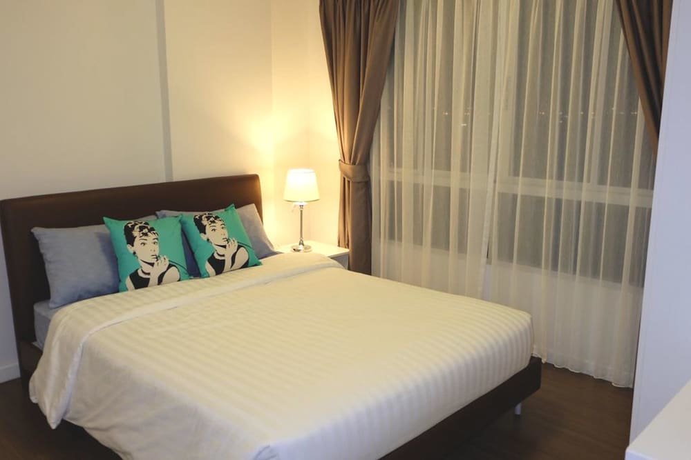 Чаам: Baan Thew Lom Cha Am 339-758